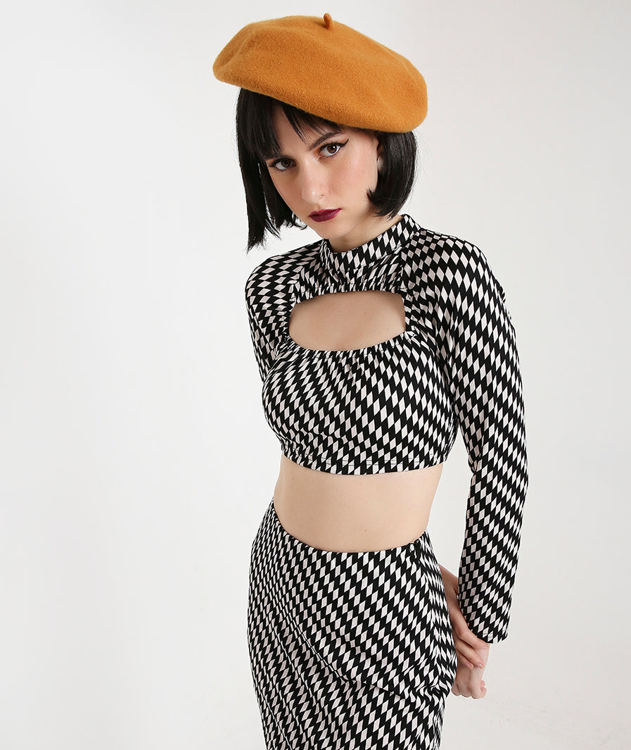 Retro Diamond Front Vent Crop Top