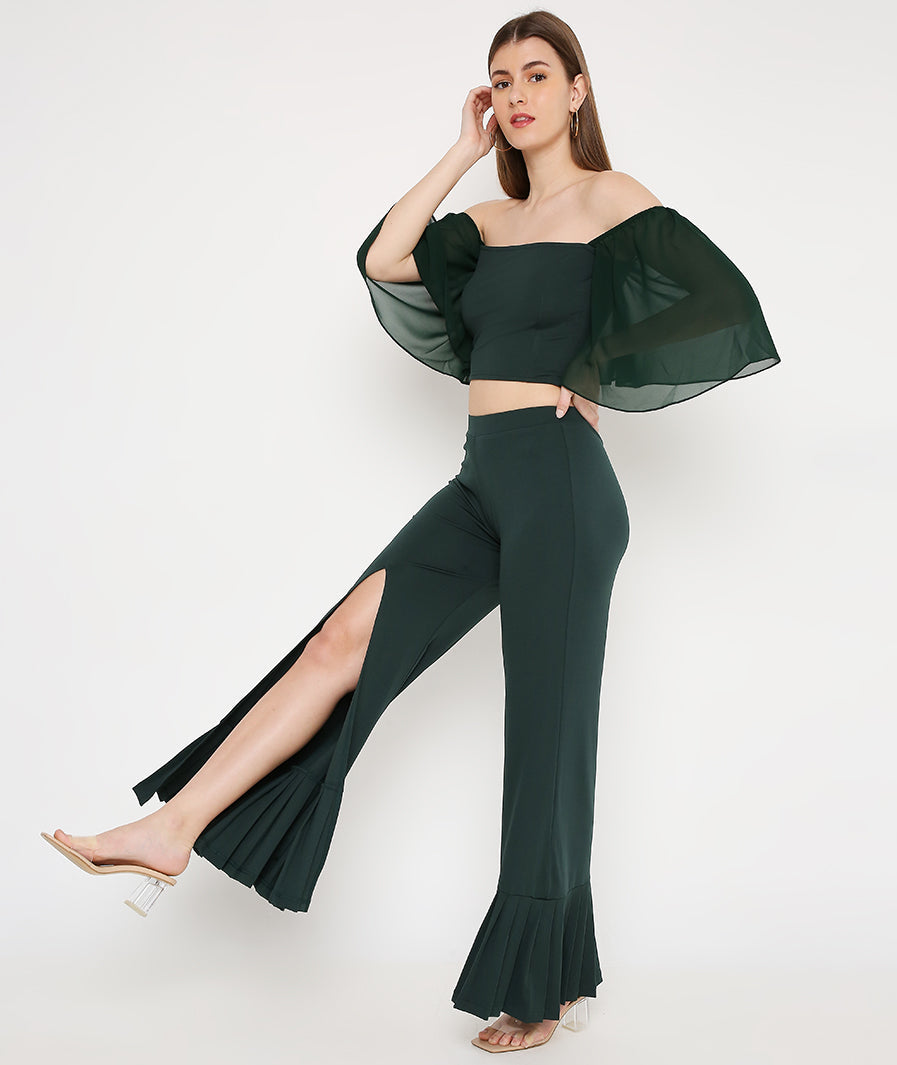 Green Slit Pants with Pleated Bottoms