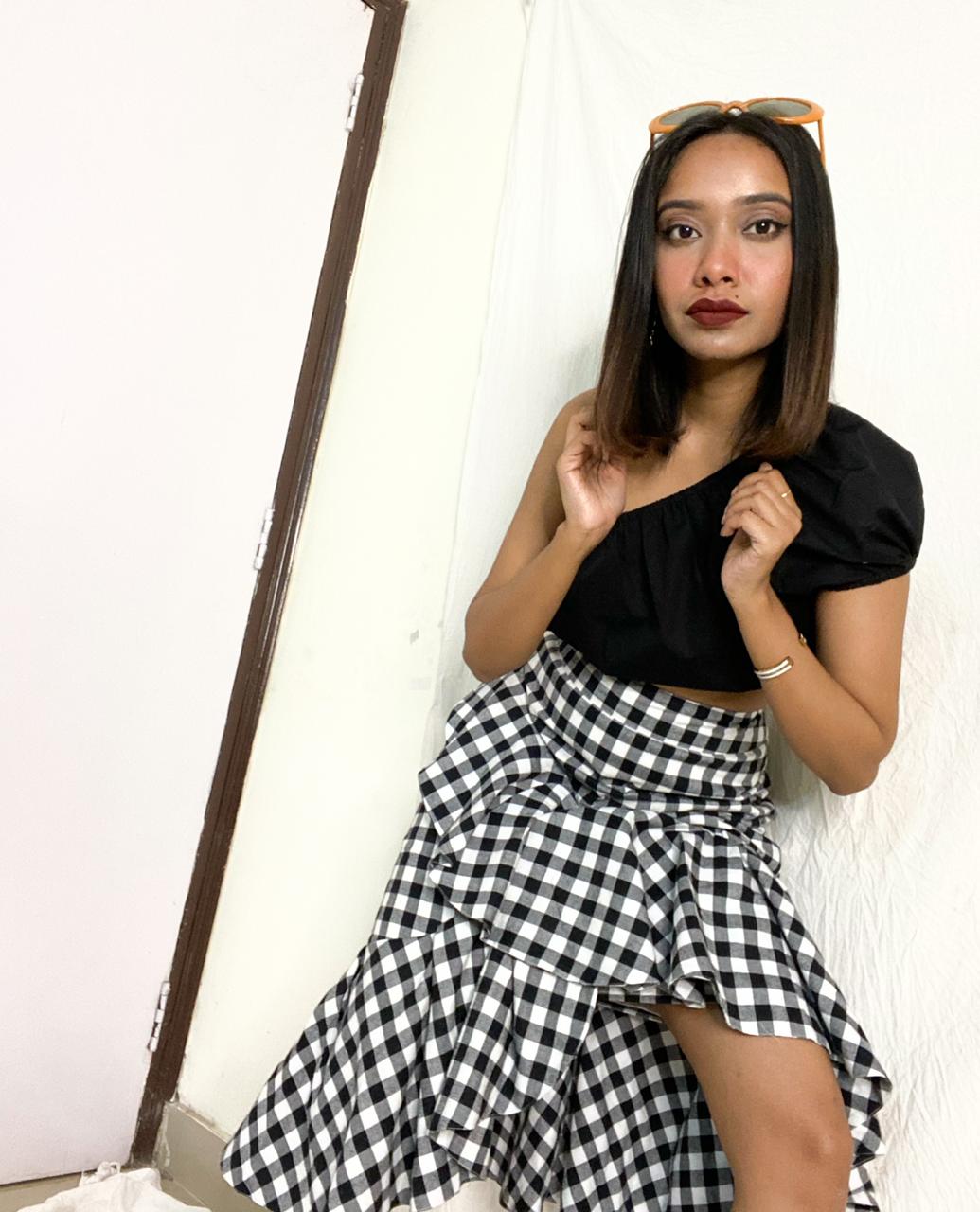 Black Balloon Poplin Crop Top