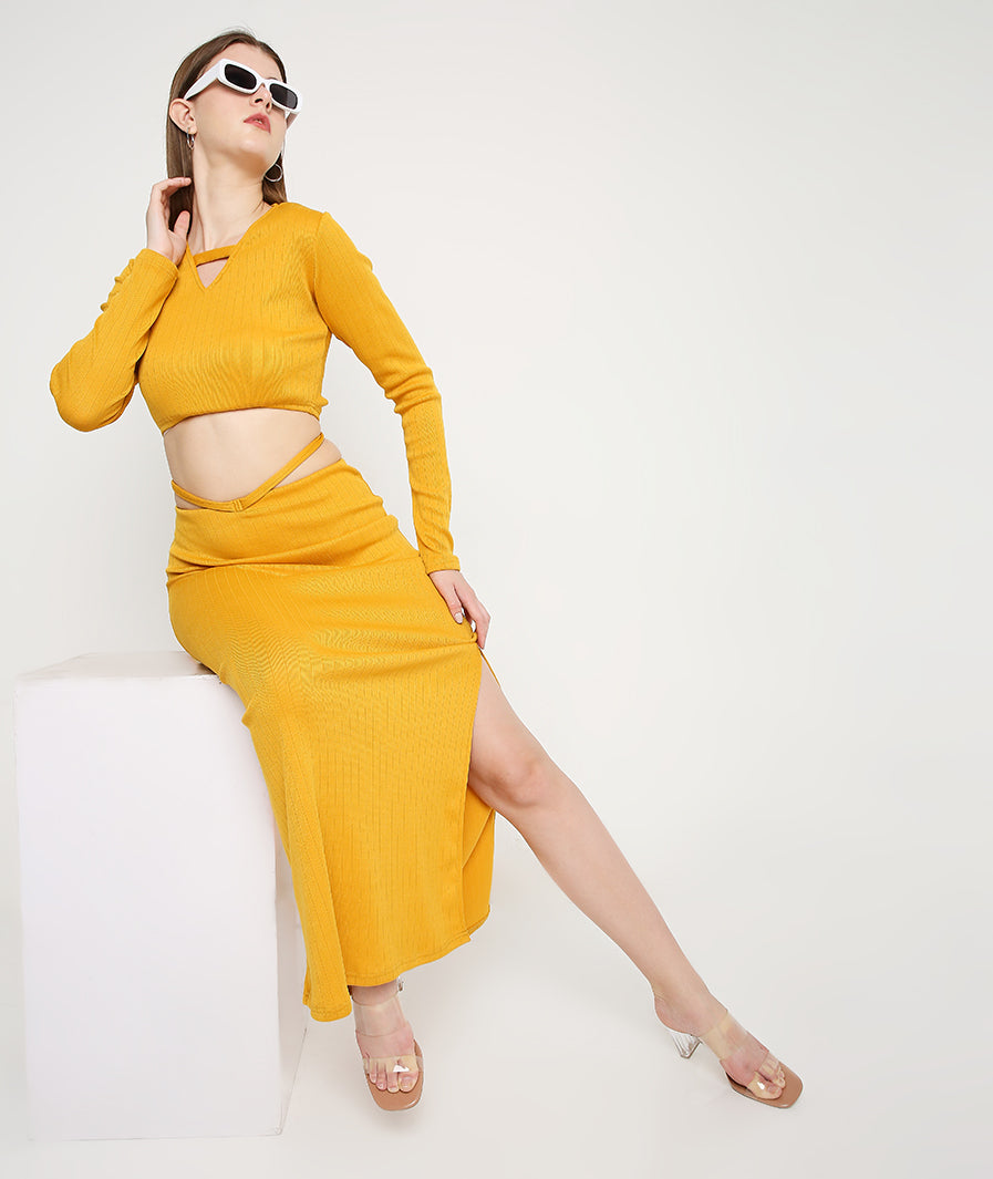 Back window detail on tuscan yellow crop with slit skirt – sunny co ord for women
