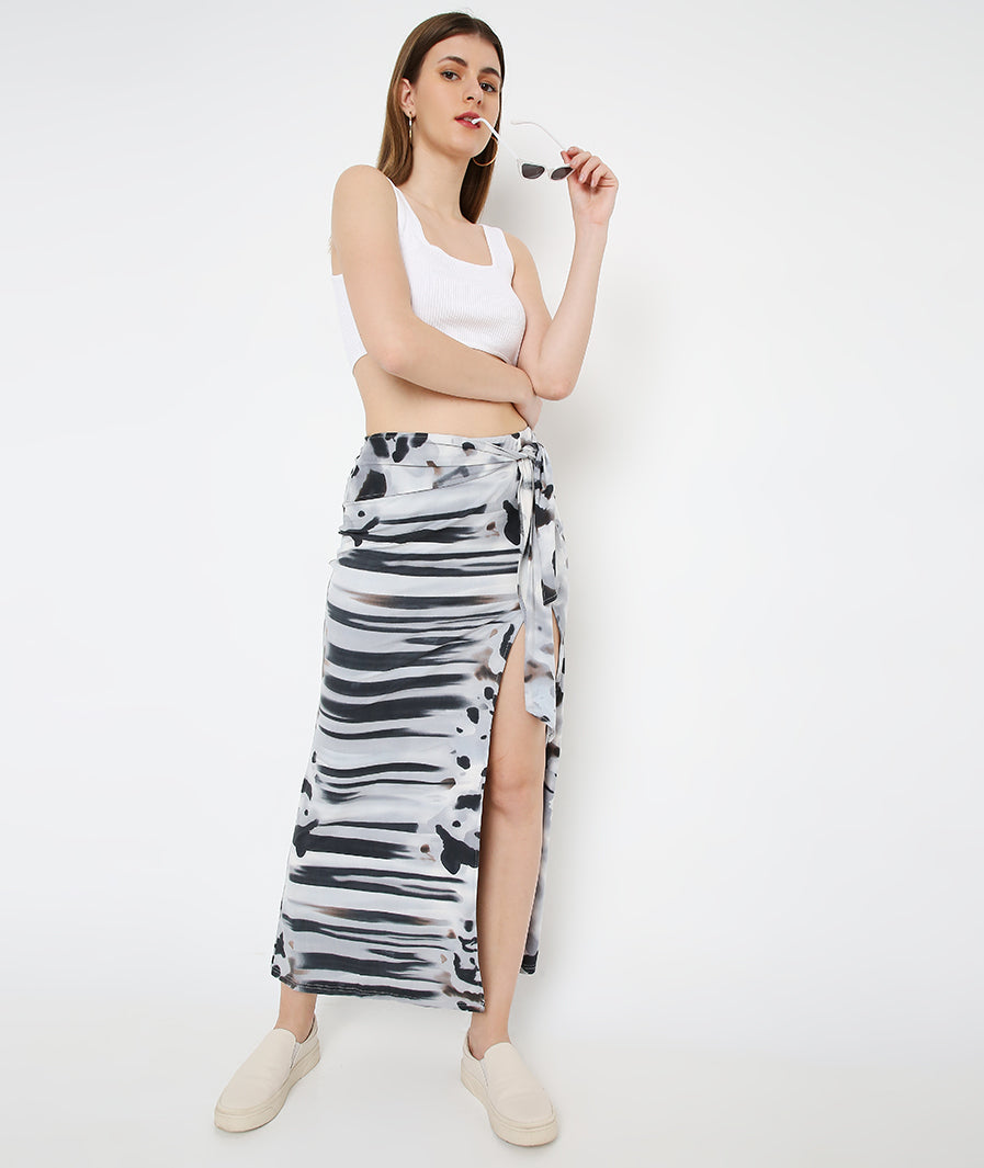 Grey Moo Front Knot Long Skirt styled for party and vacation – print detail
