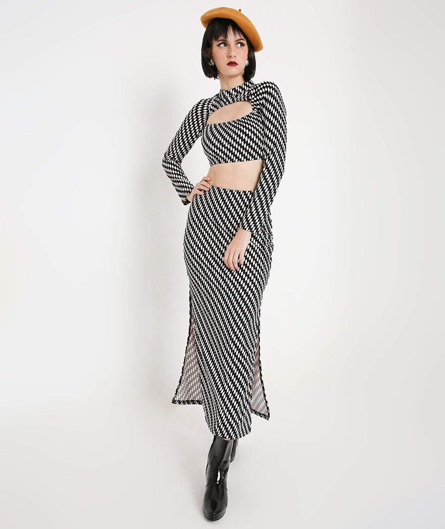 statement long skirt: Retro Diamond Cocktail Slit Skirt (back view)
