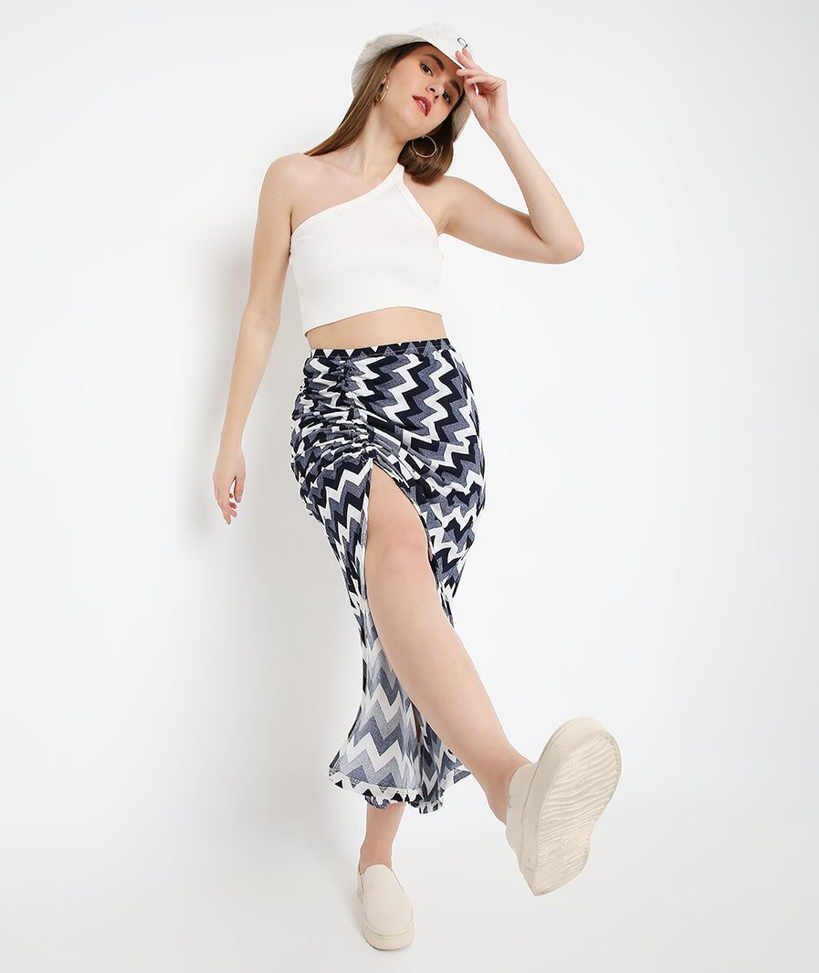 statement long skirt: Zig Zag Front Drawstring Long Skirt (detail close-up)
